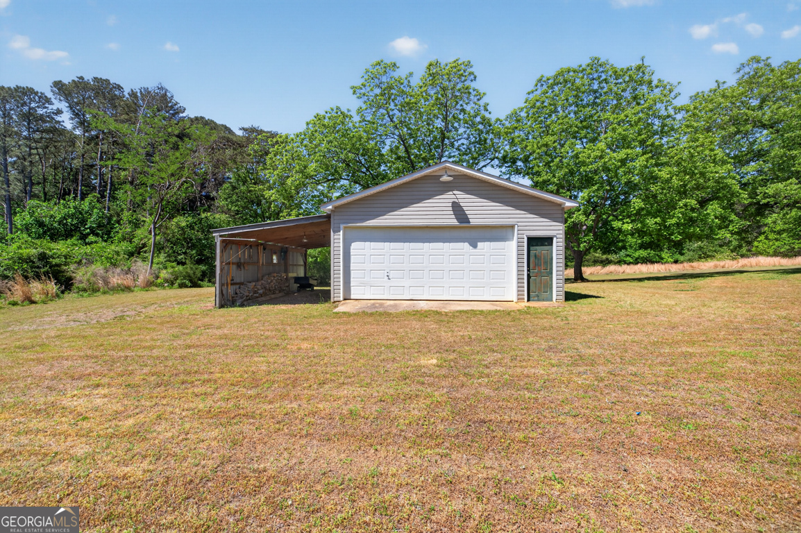 942 Powderbag Creek Road