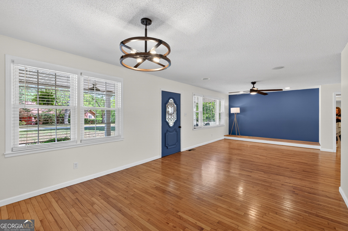 942 Powderbag Creek Road