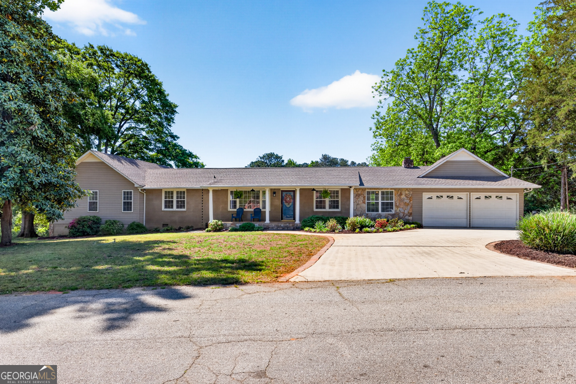 942 Powderbag Creek Road