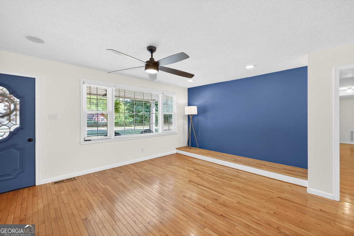 942 Powderbag Creek Road