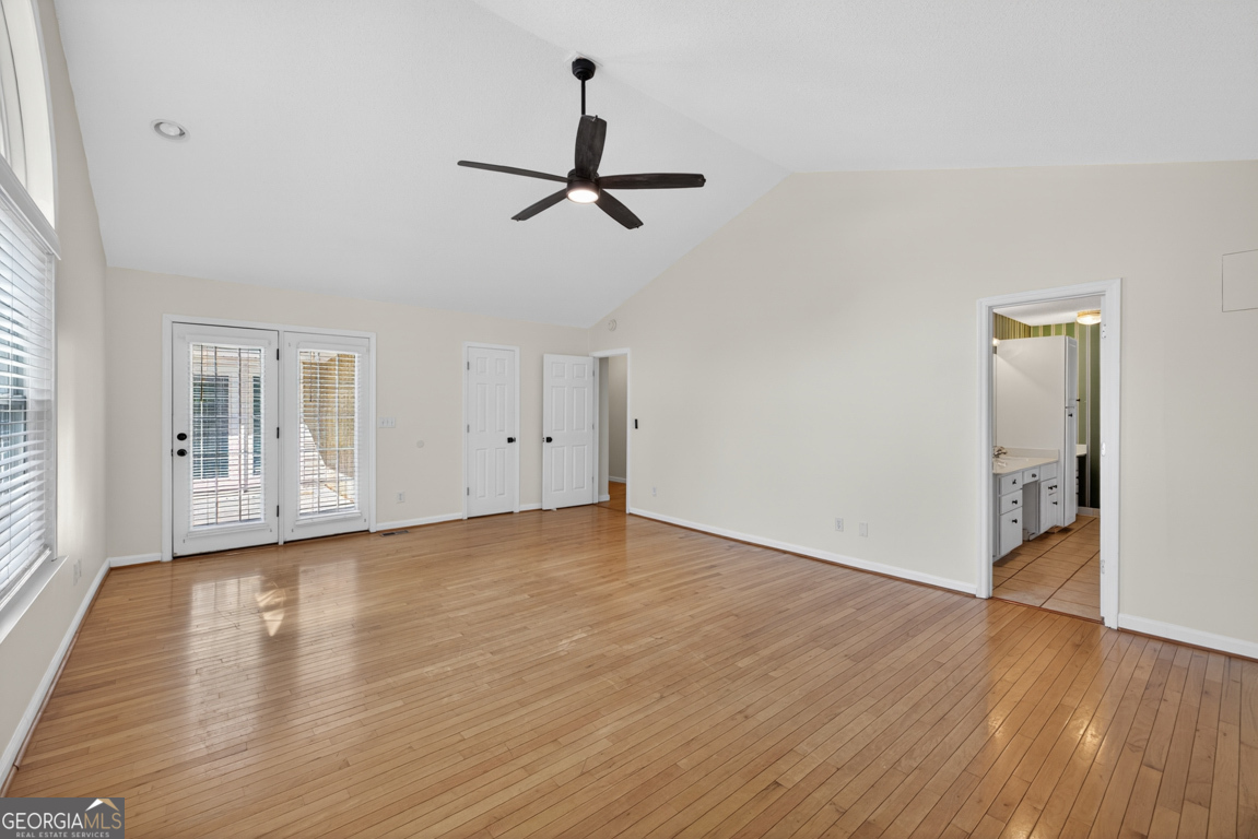 942 Powderbag Creek Road