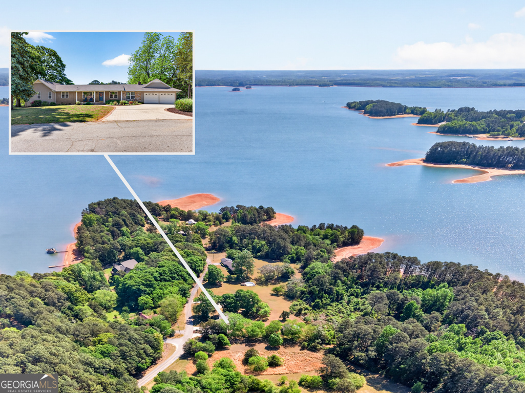 942 Powderbag Creek Road