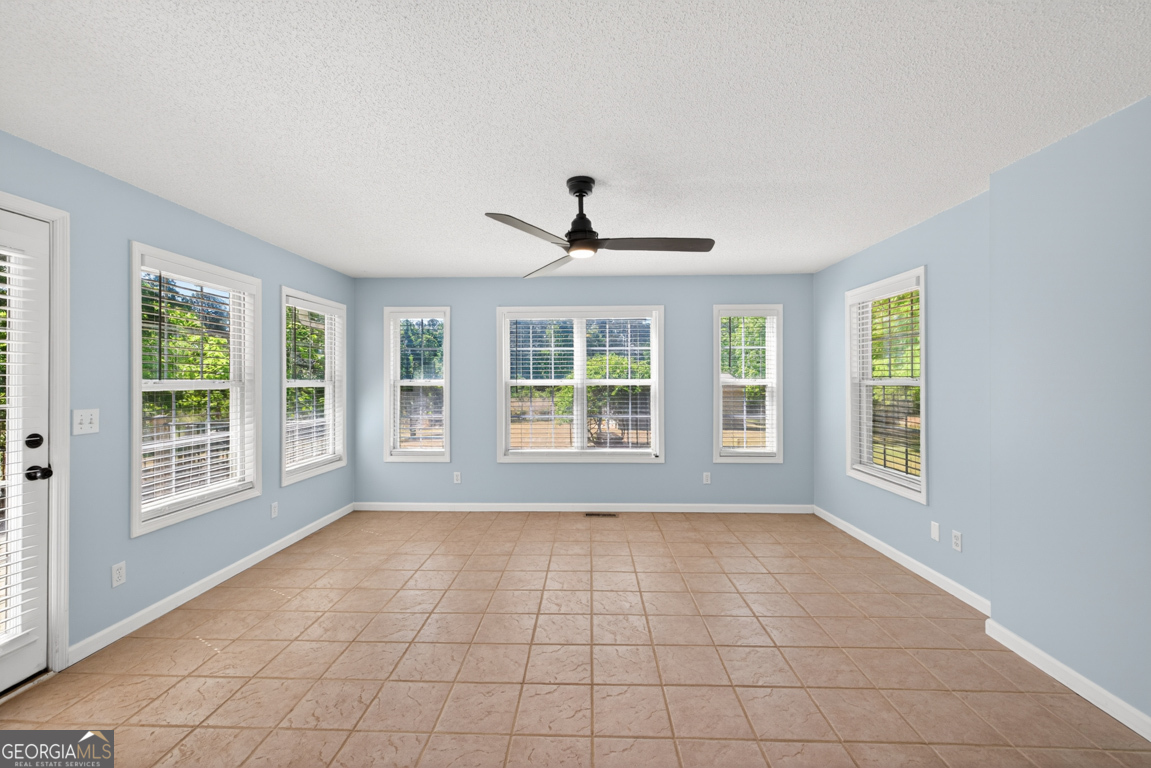 942 Powderbag Creek Road