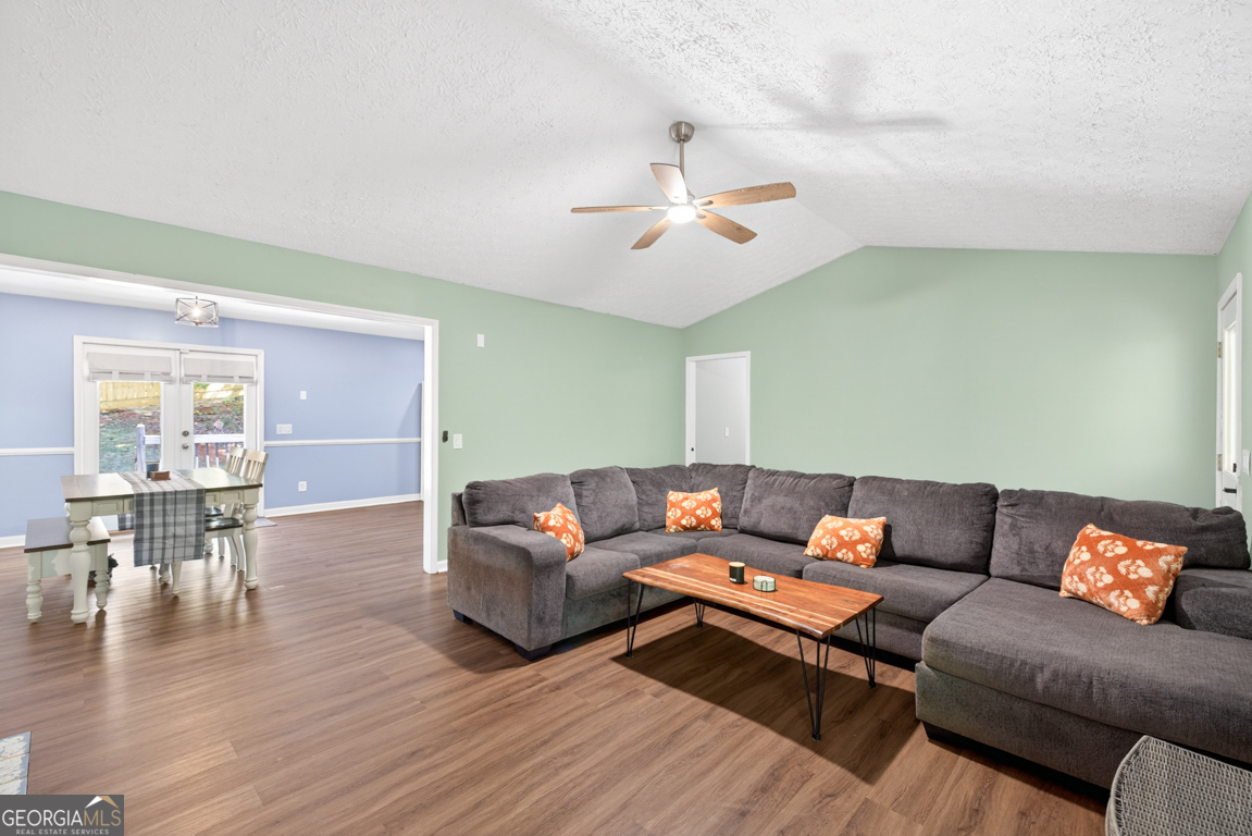 386 Ridgewood Drive