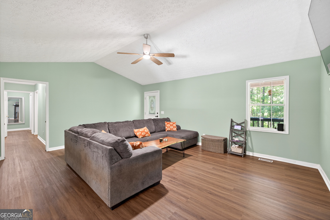 386 Ridgewood Drive