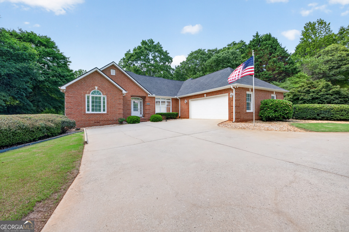 301 Oak Ridge Drive