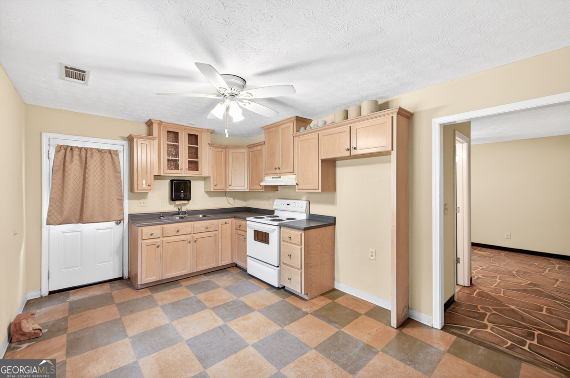 301 Oak Ridge Drive
