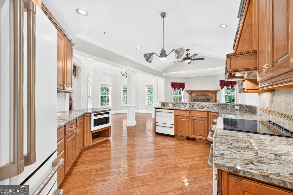 1077 Scales Creek Road