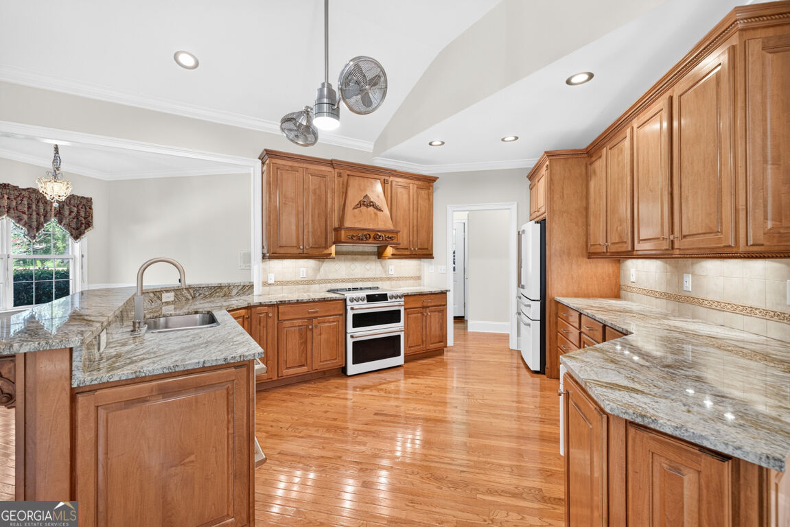 1077 Scales Creek Road