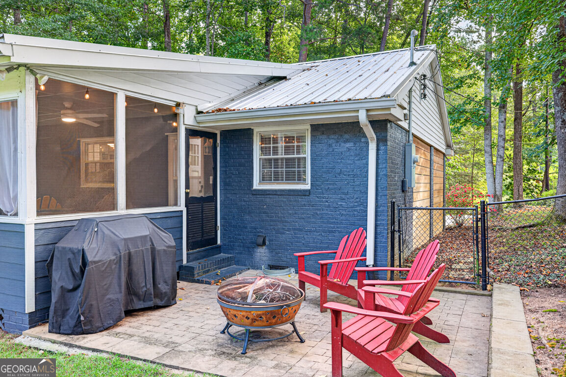327 Dickson Drive