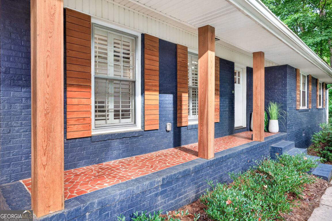 327 Dickson Drive