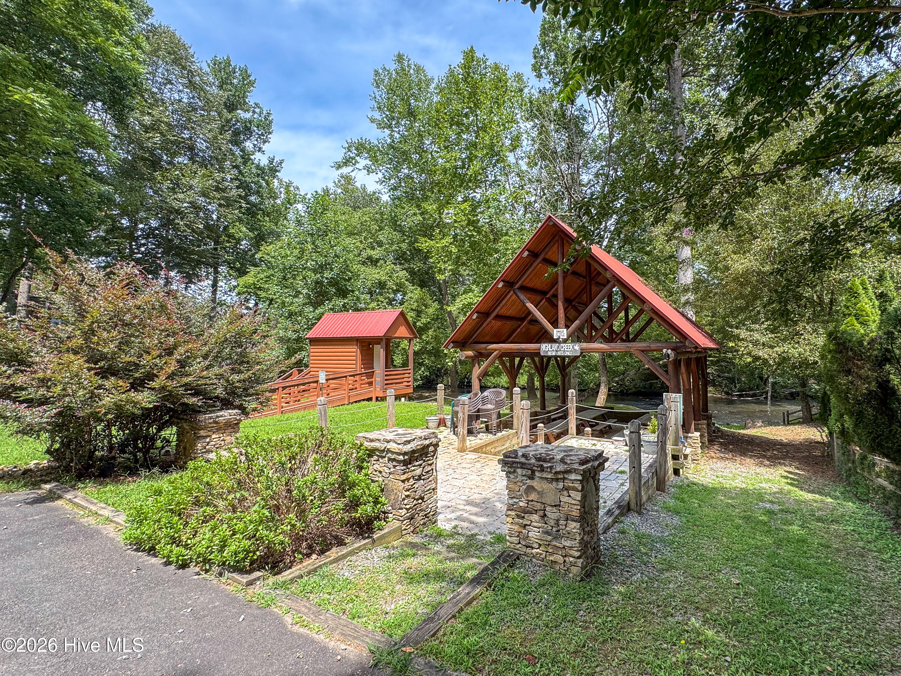635 Brasstown View Road