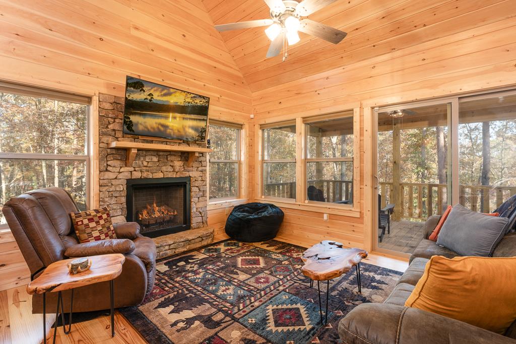 215 Confederate Circle