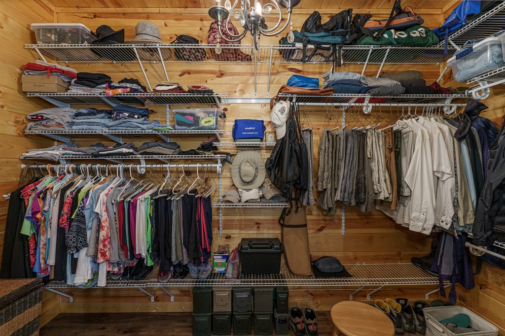 110 Rustic Pine Ridge