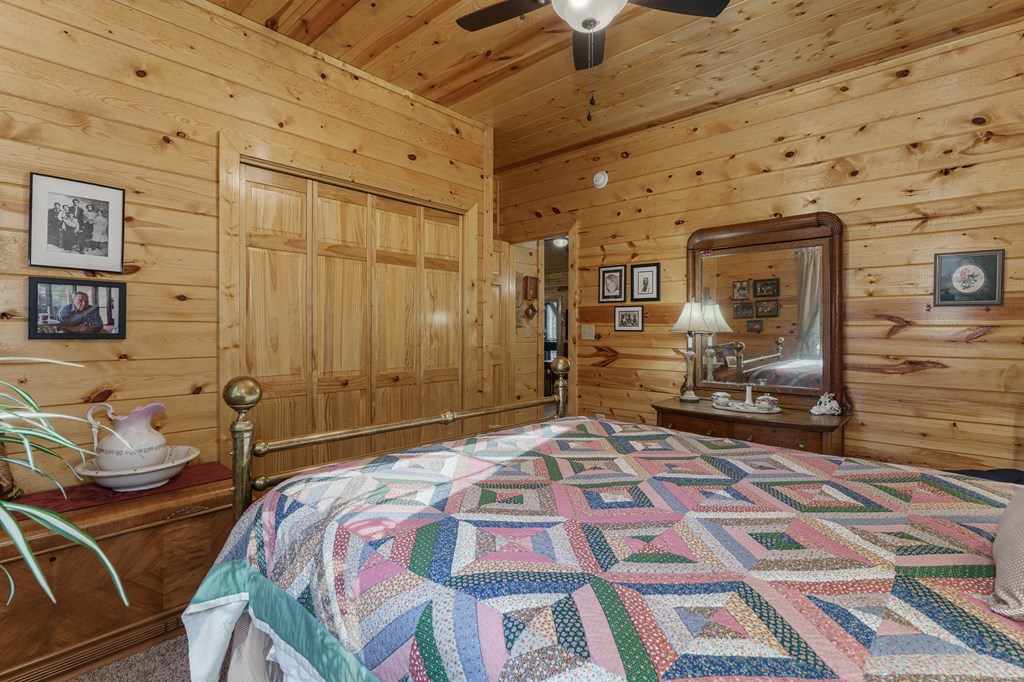 110 Rustic Pine Ridge