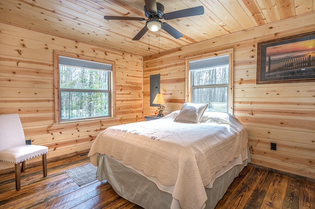 110 Sawtooth Ridge Rd