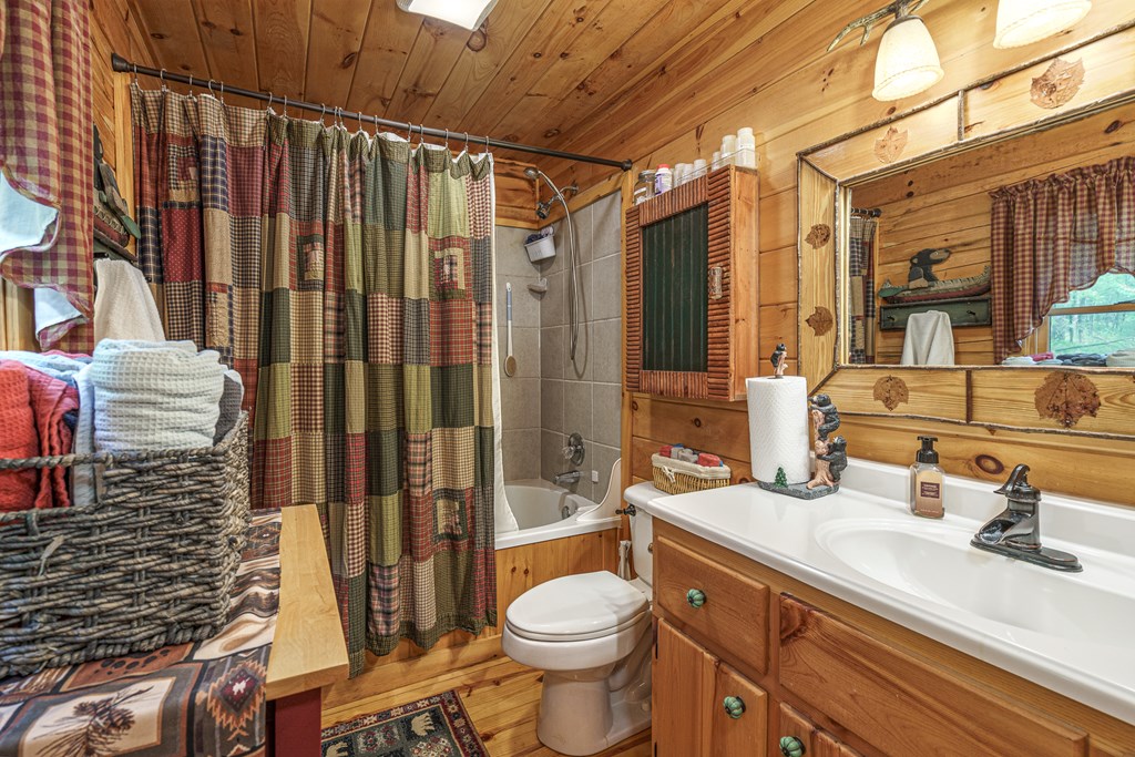 267 Laurelwood Cir