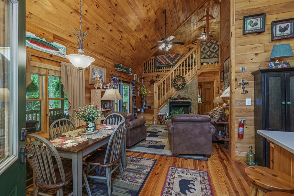 267 Laurelwood Cir