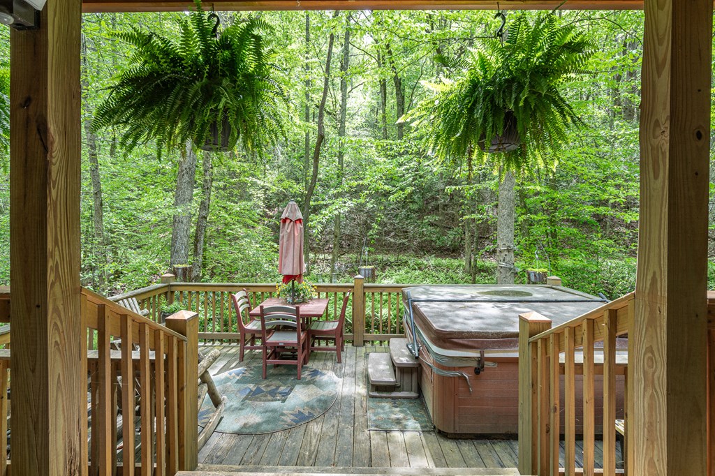 267 Laurelwood Cir