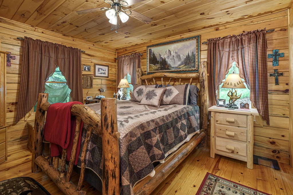267 Laurelwood Cir