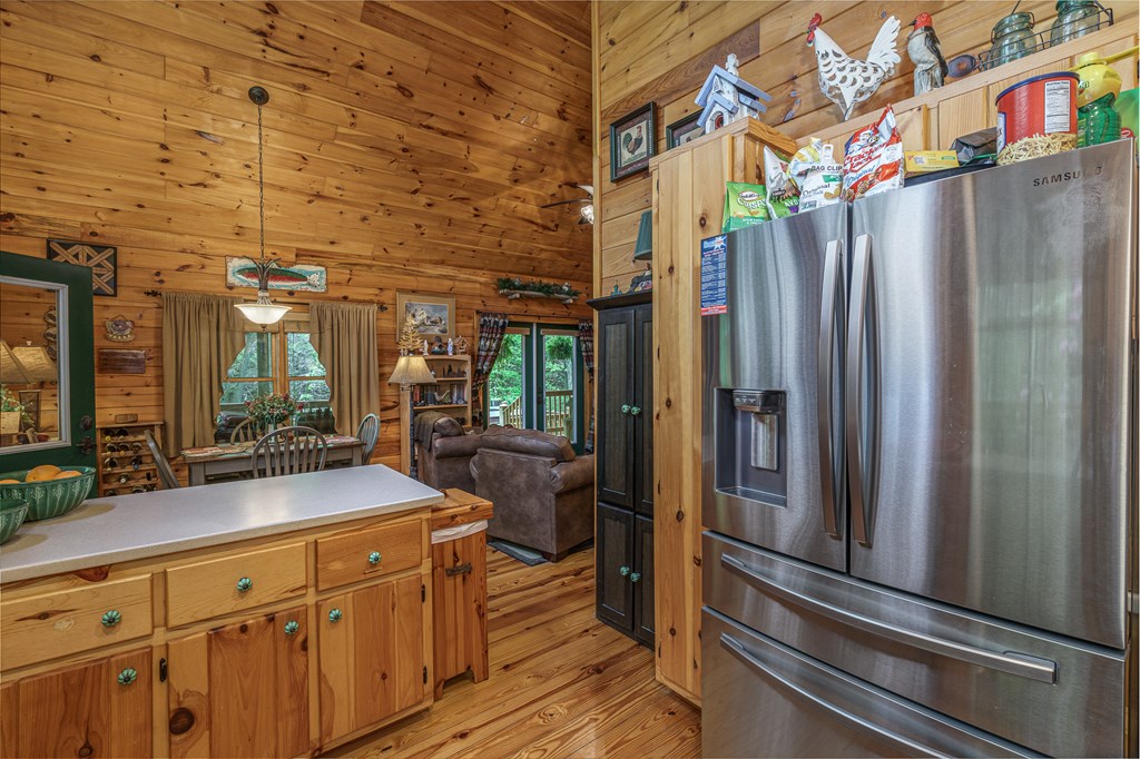 267 Laurelwood Cir