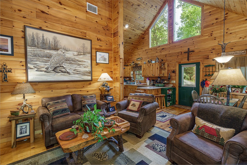 267 Laurelwood Cir