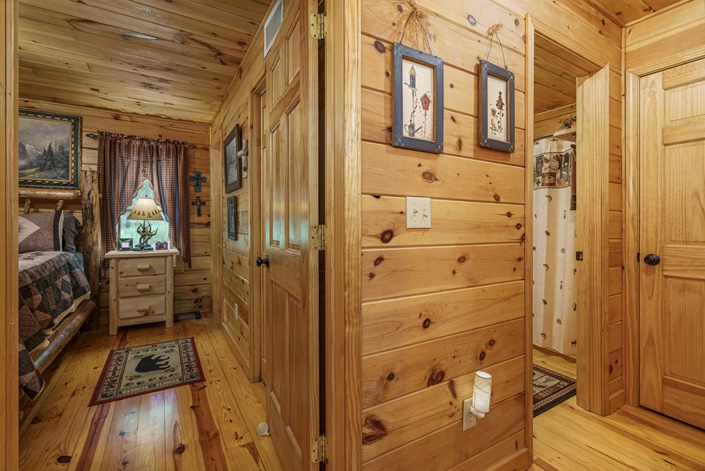 267 Laurelwood Cir