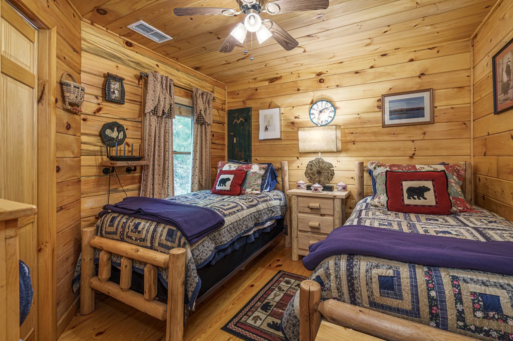 267 Laurelwood Cir