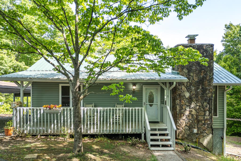 71 Mountain Laurel Rd