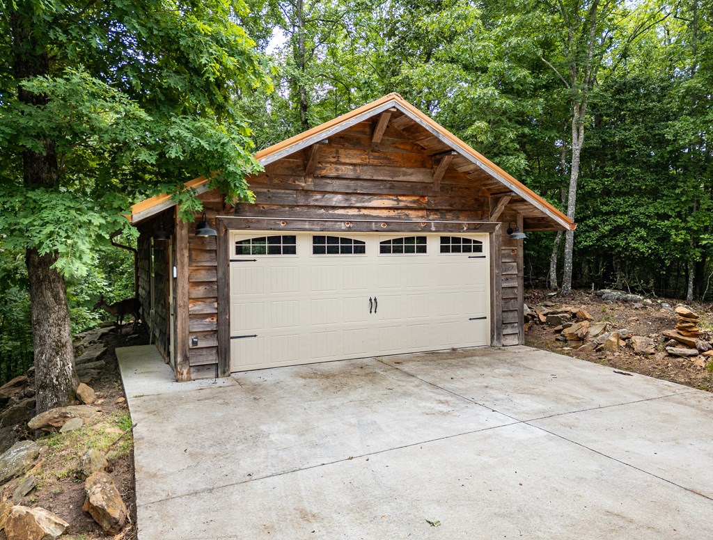 104 Hickory Nut Lane