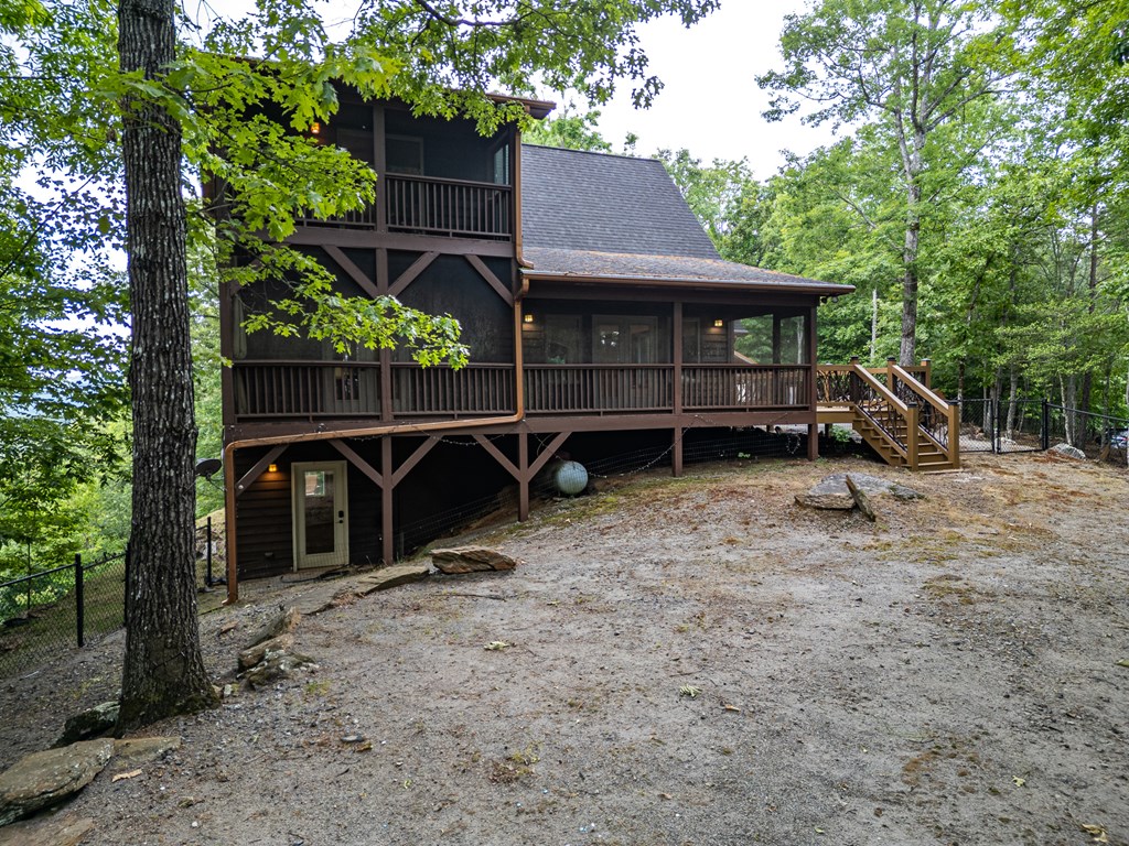 104 Hickory Nut Lane