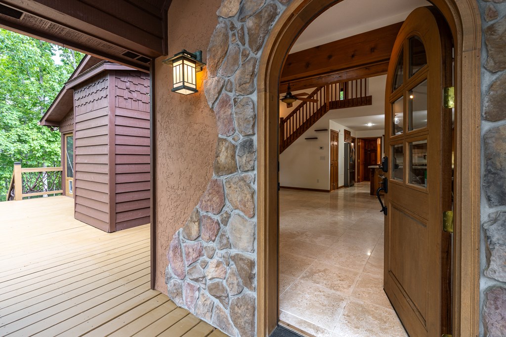 104 Hickory Nut Lane