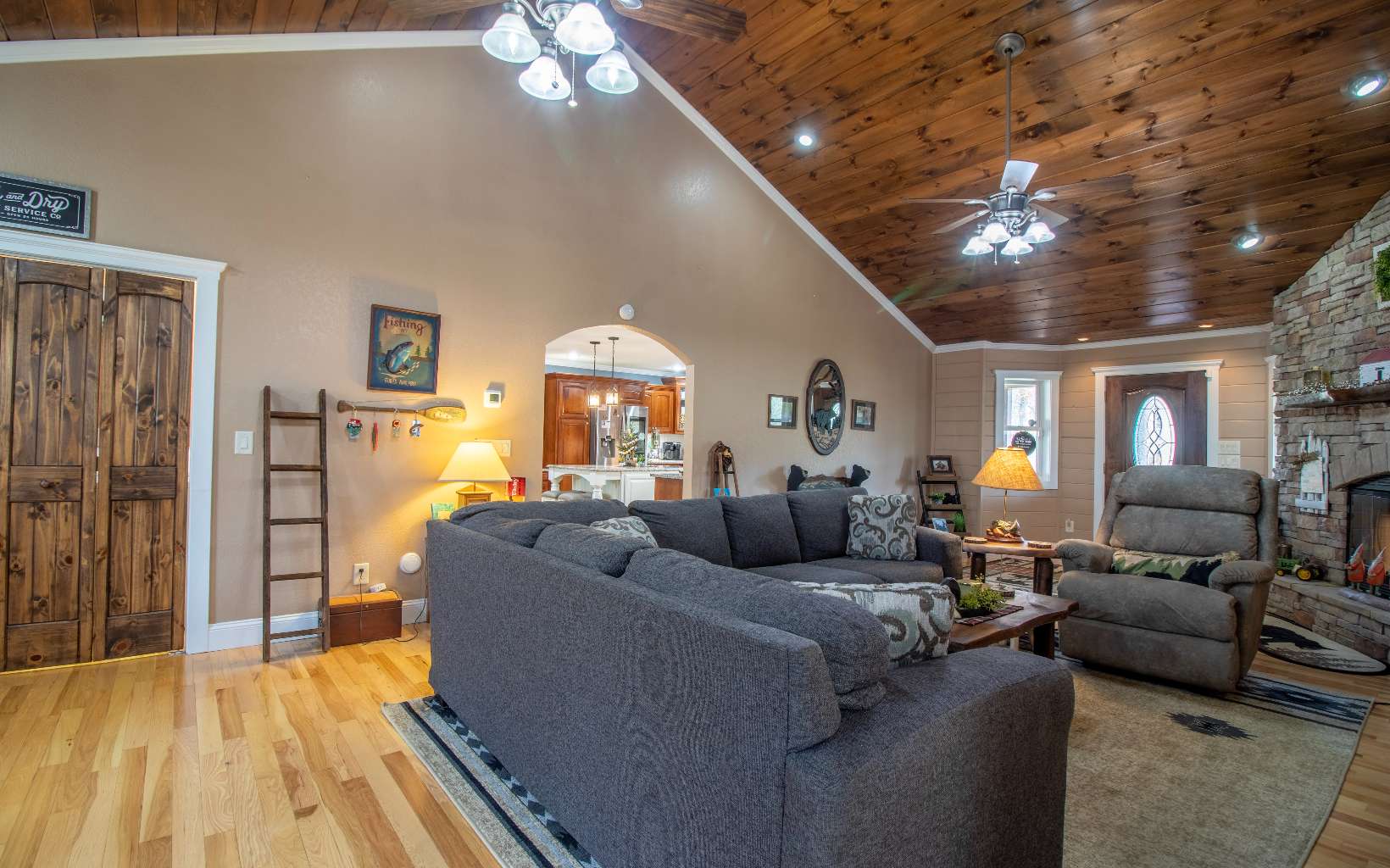 2923 Upper Peachtree Road