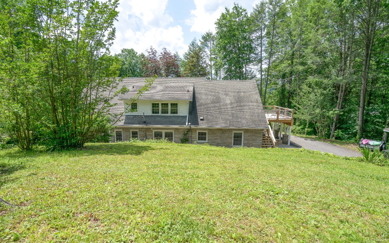 173 Mooreland Heights Street