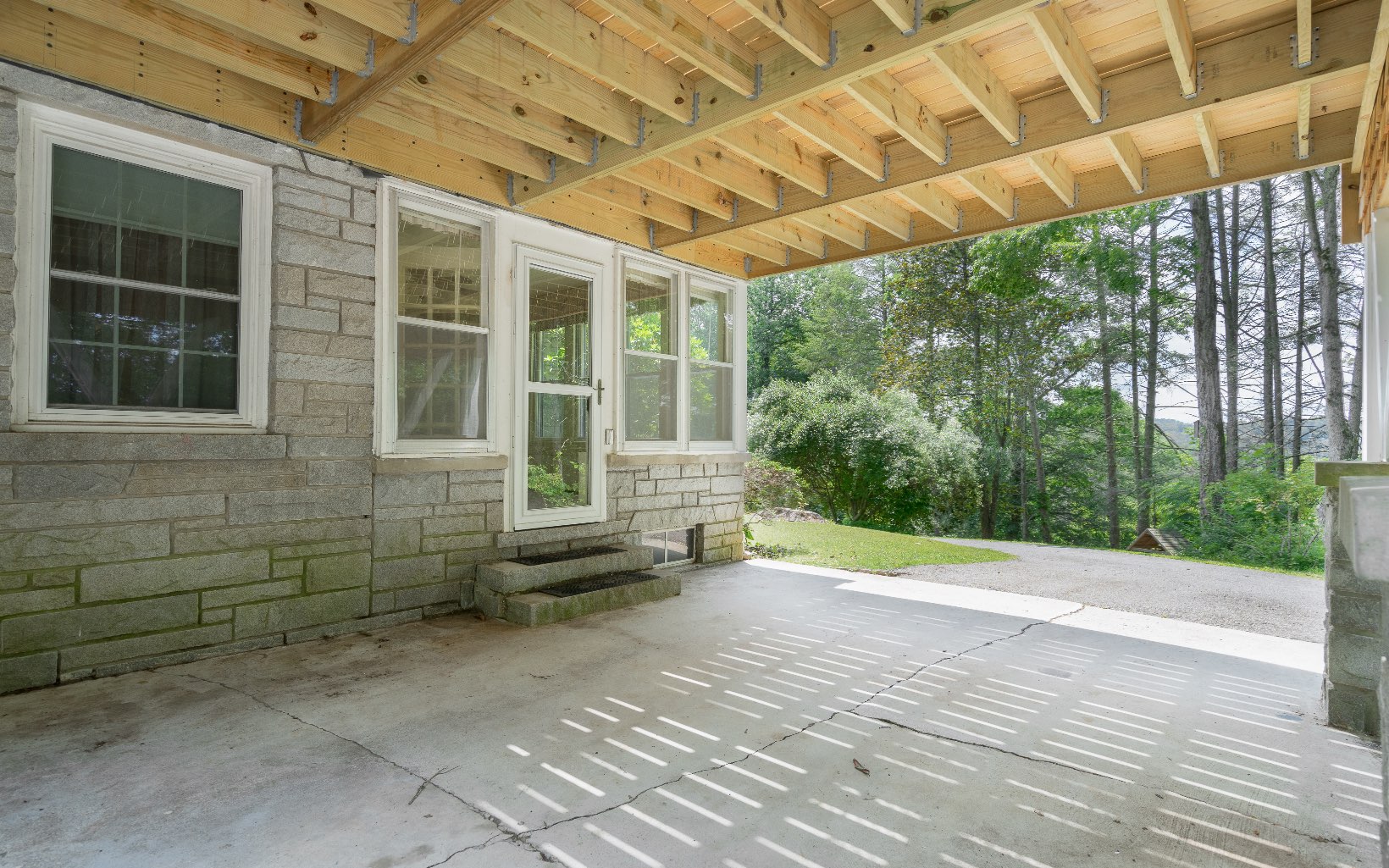 173 Mooreland Heights Street