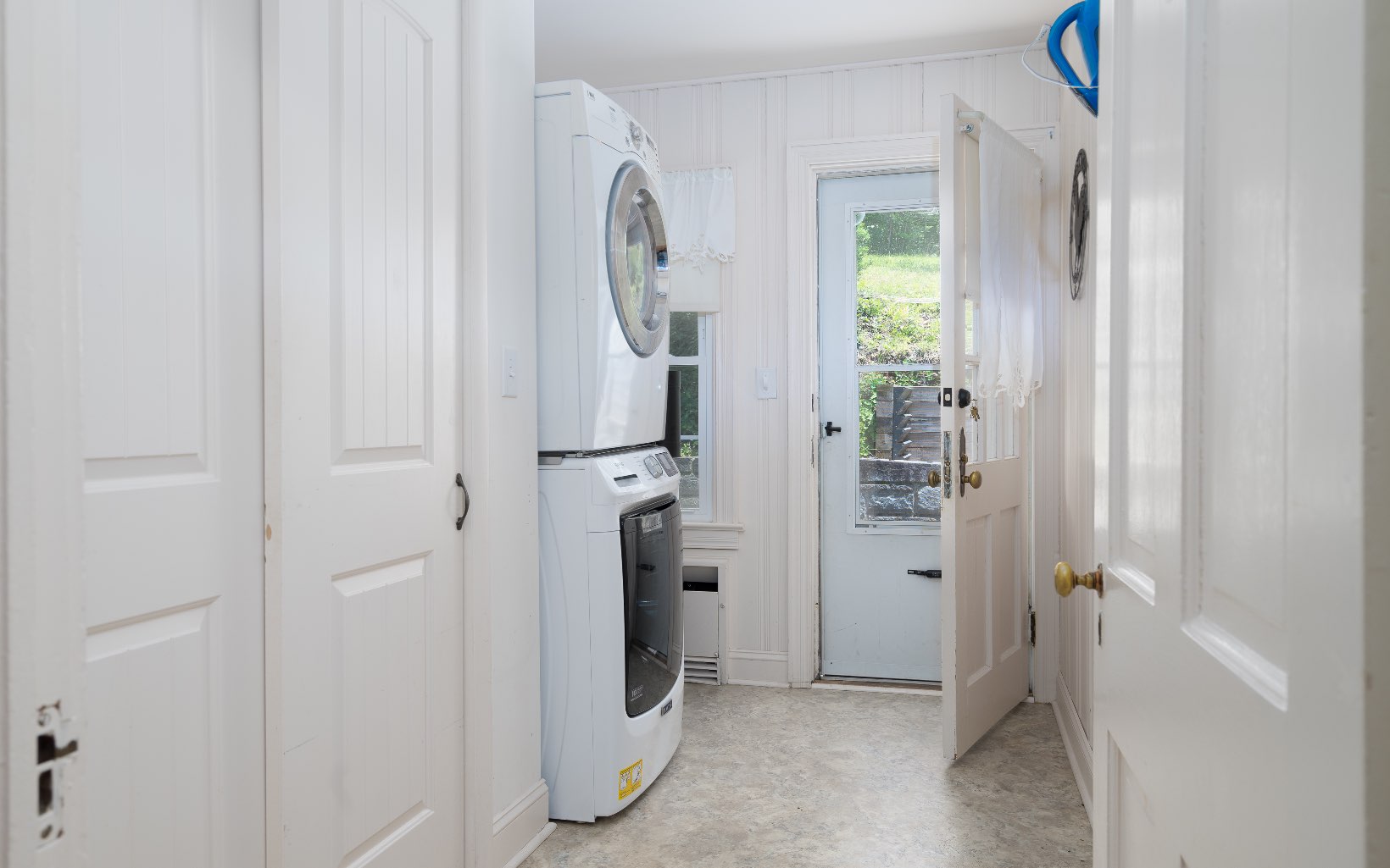 173 Mooreland Heights Street