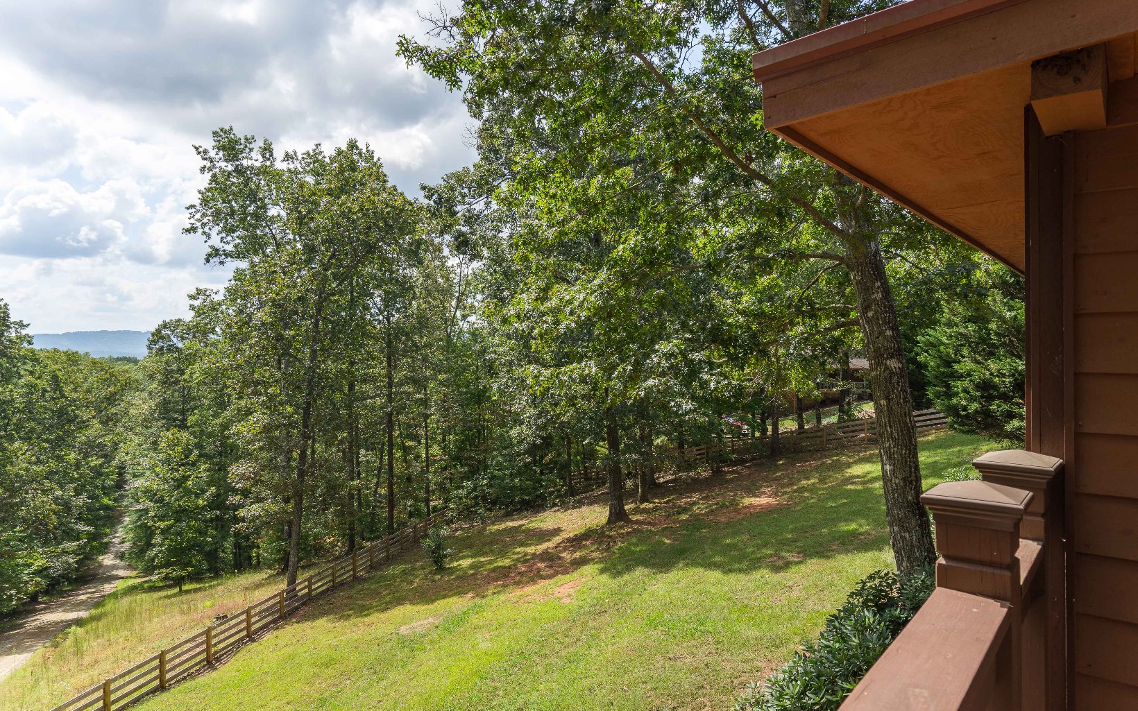 225 Skyland Trail