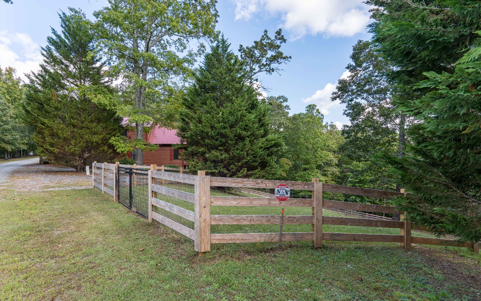 225 Skyland Trail