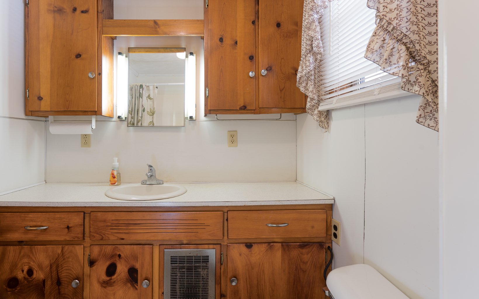 1450 Old Murphy Road