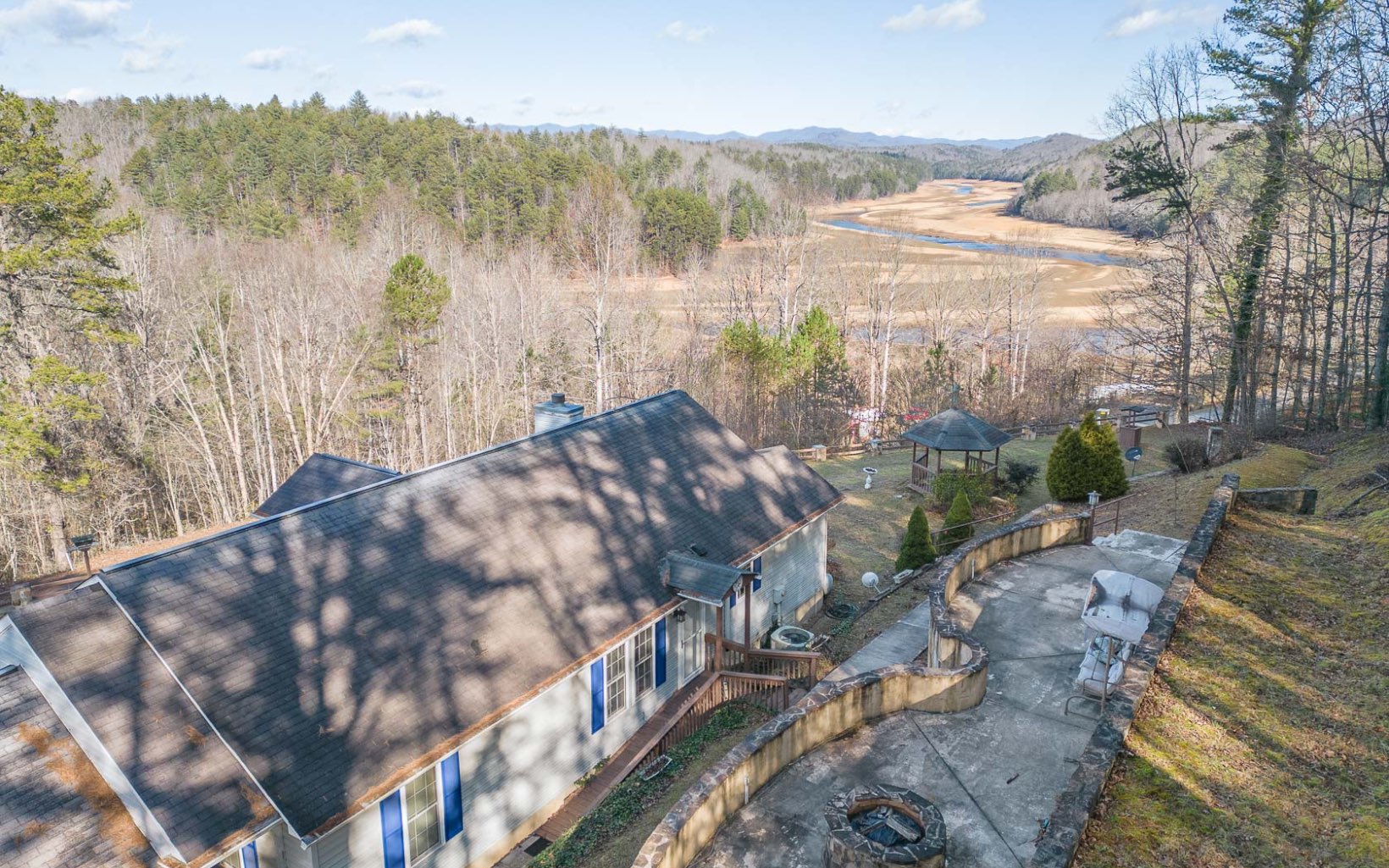 641 Hiawassee Lakeside Drive