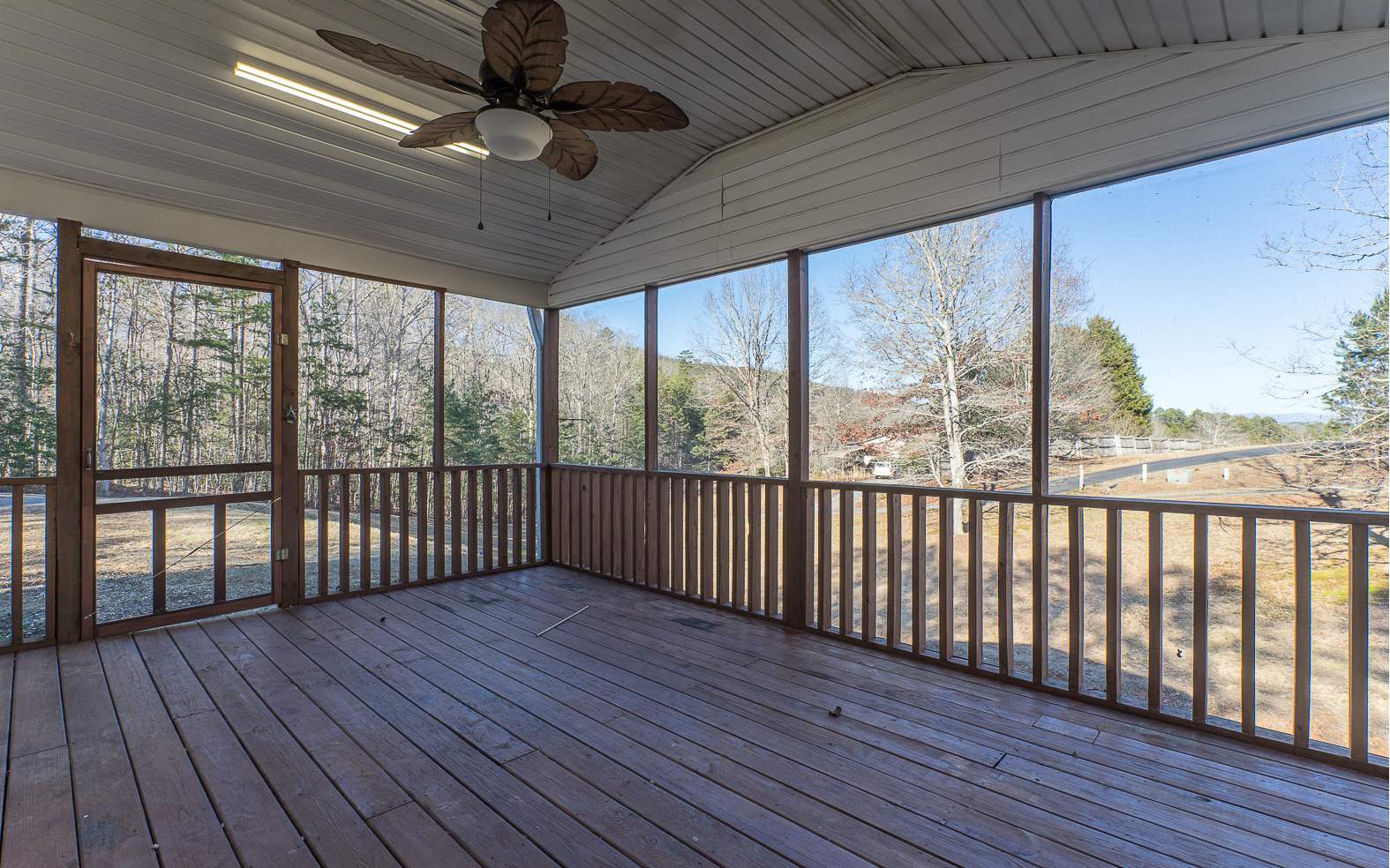 215 Turkey Ridge