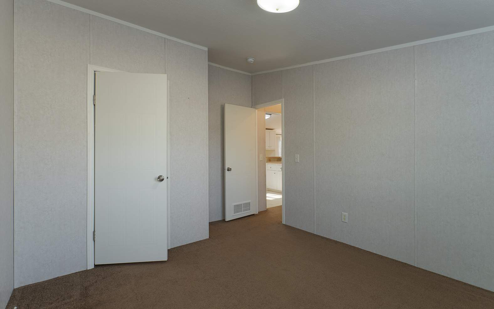 215 Turkey Ridge
