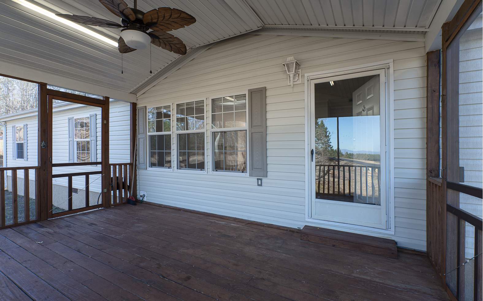 215 Turkey Ridge