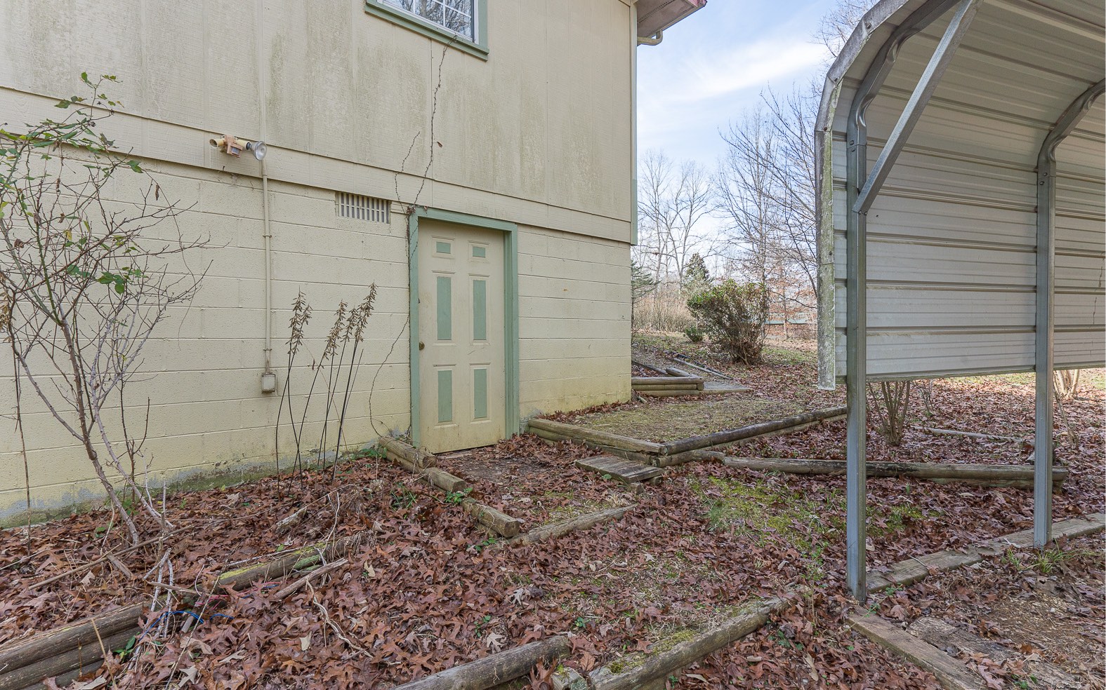 580 Snow Hill Church Road