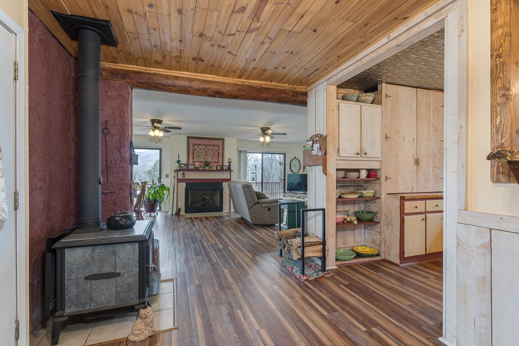 457 Persimmon Heights Road