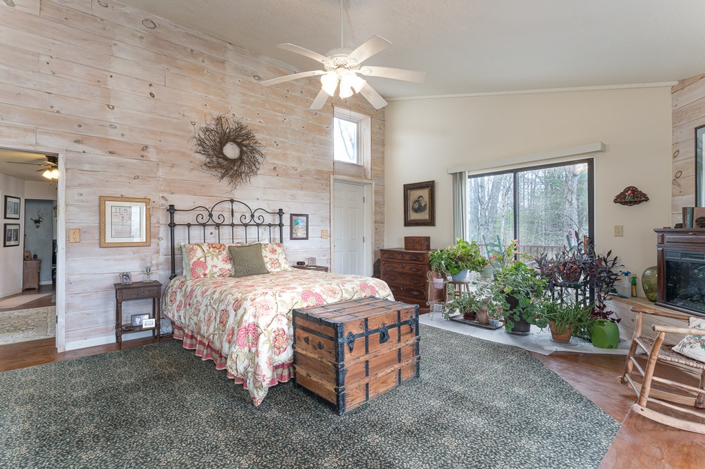 457 Persimmon Heights Road