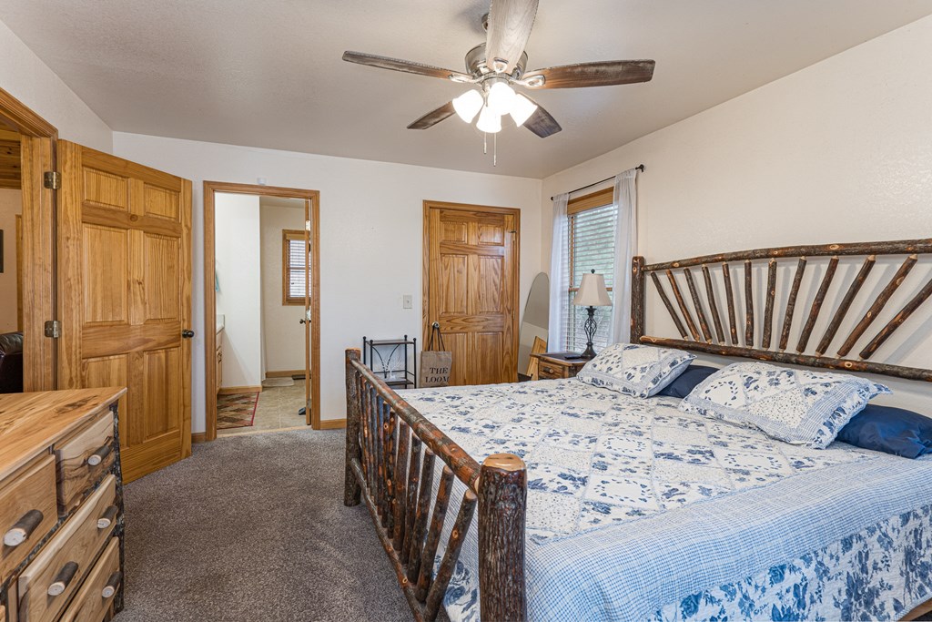 427 Dillon Oaks Drive