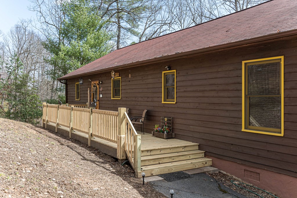 427 Dillon Oaks Drive