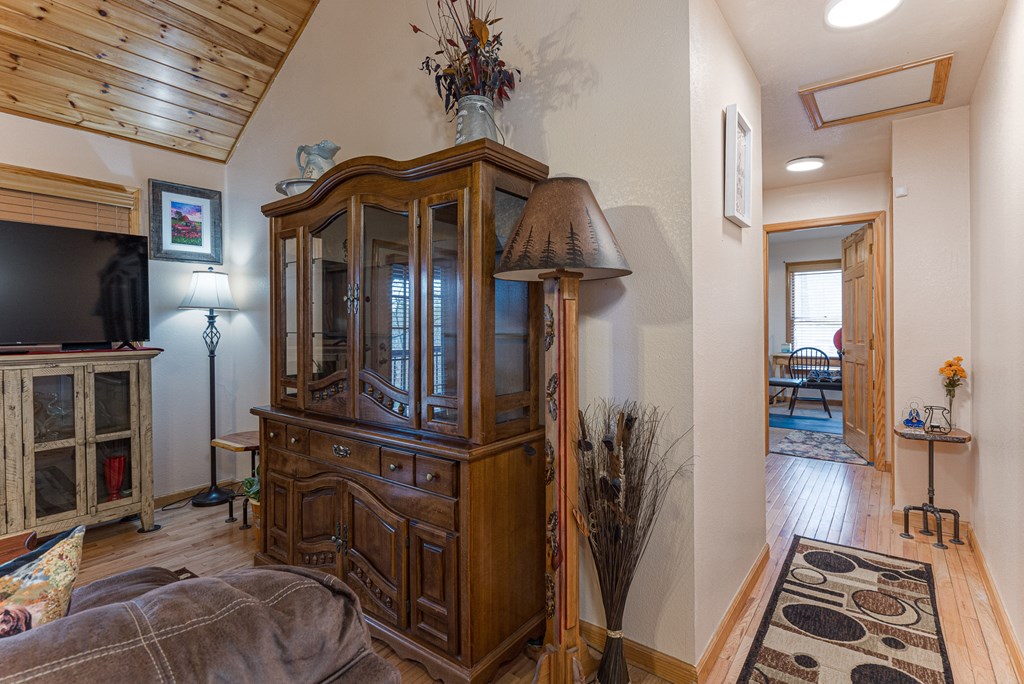 427 Dillon Oaks Drive