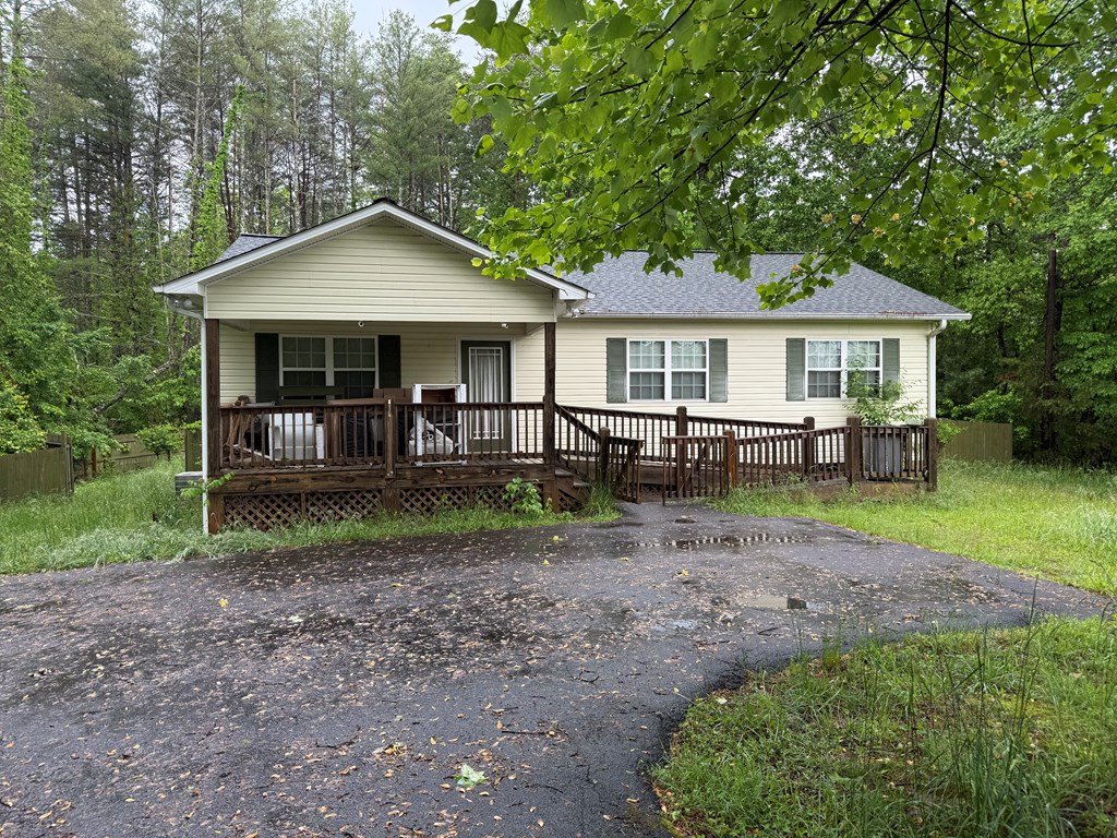 106 Copper Hill Church Ln
